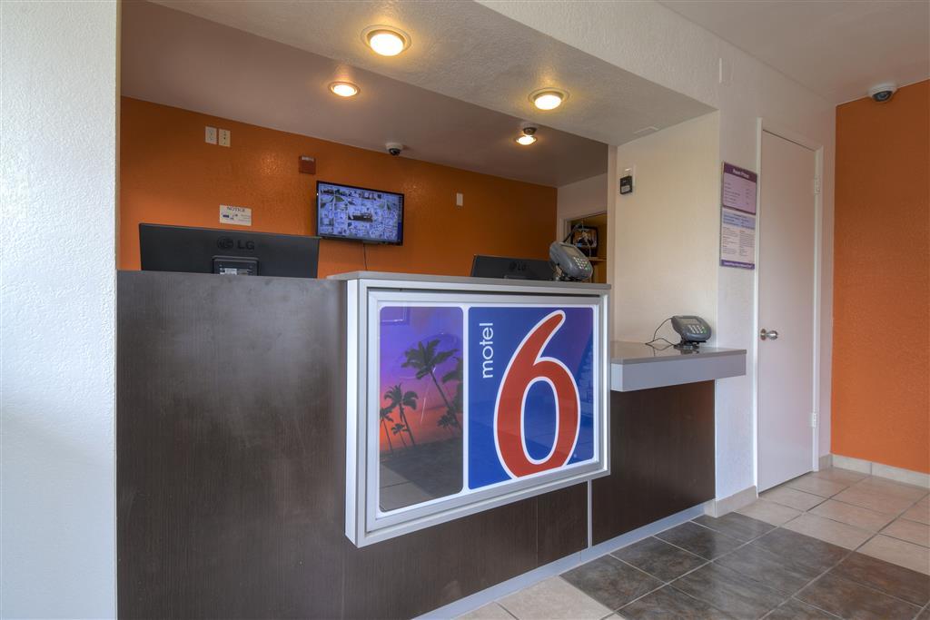 Motel 6-Baldwin Park, Ca - Los Angeles Logó fotó